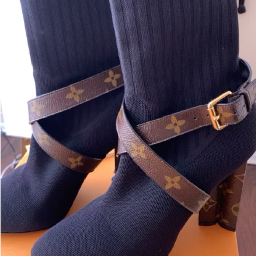 Elegant Black and Brown Women's Shoes
